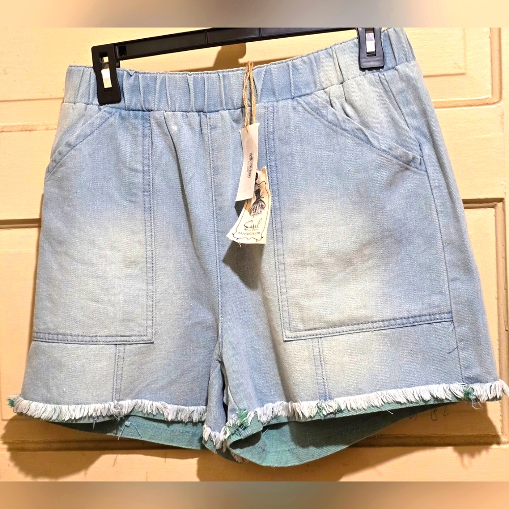 NWT "Easel Los Angeles" Shorts Sz LG - Picture 3 of 6